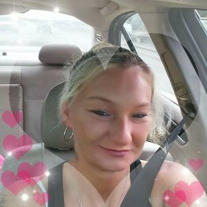 Meet your Posher, Nikki